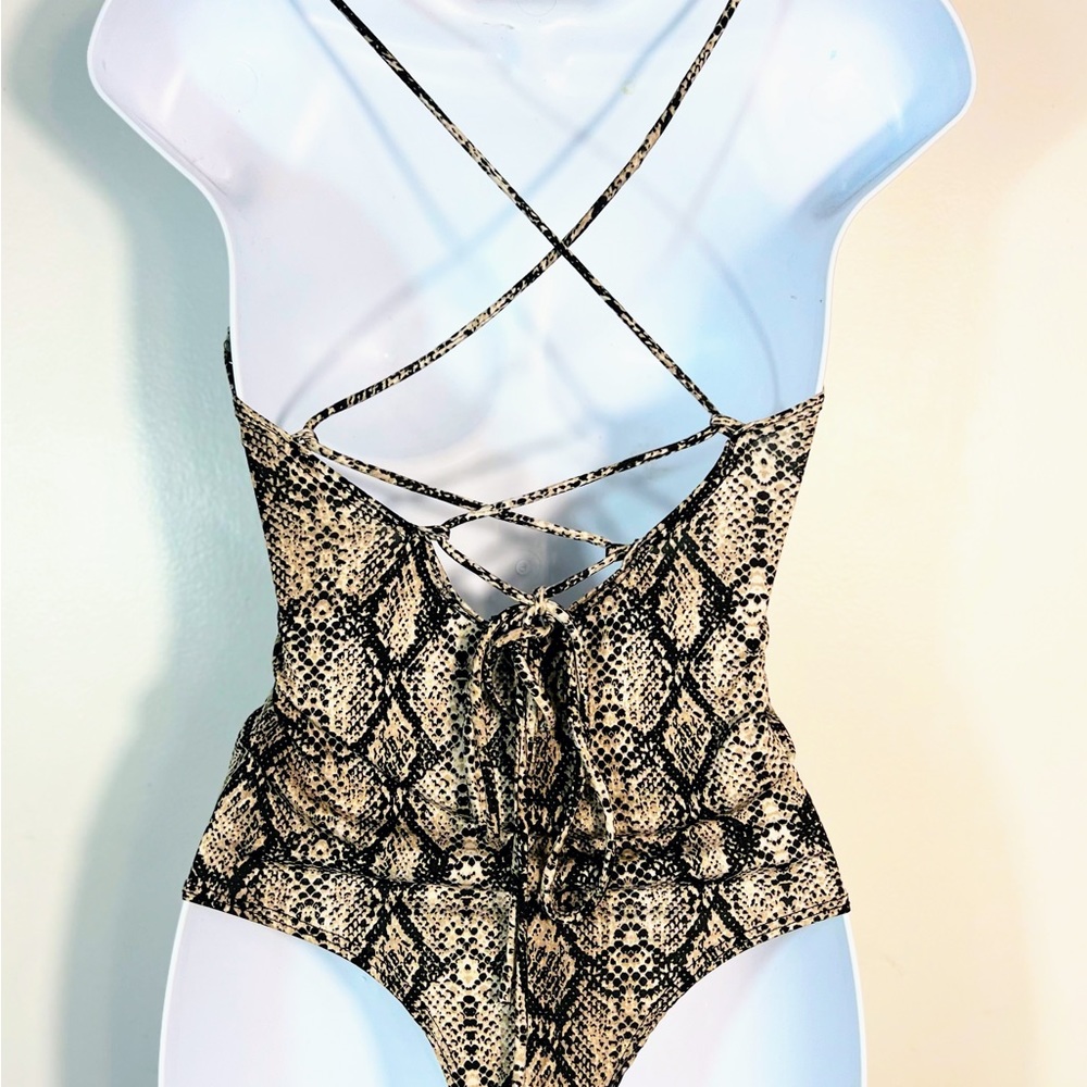 Python print bodysuit size small - Picture 3 of 3